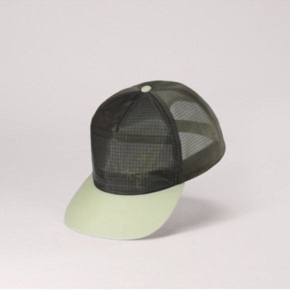 Arc'teryx Other - Arcteryx Performance Cap Trucker Hat Forage Chloris Euphoria NWT